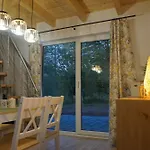 Feriehus Mia Domo - Wypoczynek W Gorach Suchych, Kamiennych I Sowich