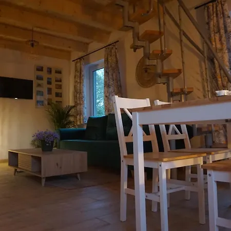 Prázdninový dům Mia Domo - Wypoczynek W Gorach Suchych, Kamiennych I Sowich *